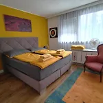 Waldeslust Warmbad Mit Balkon Und Privatem Parkplatz דירה