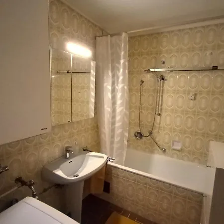 Waldeslust Warmbad Mit Balkon Und Privatem Parkplatz Appartamento *