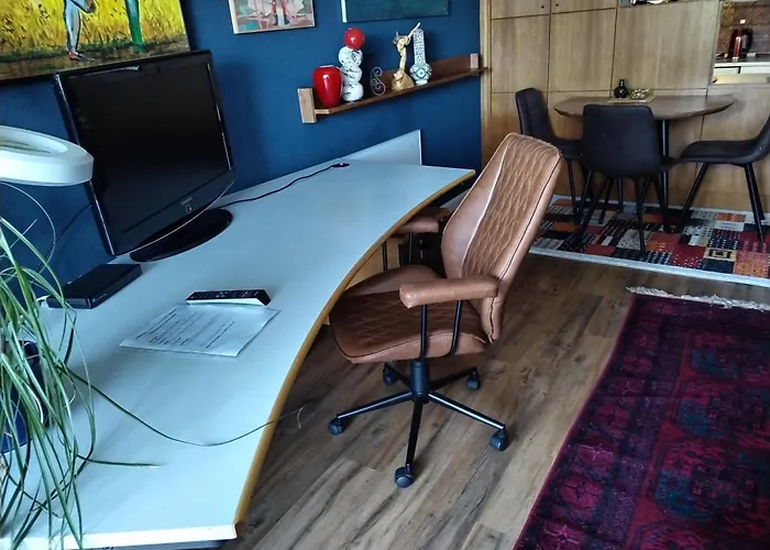 Waldeslust Warmbad Mit Balkon Und Privatem Parkplatz